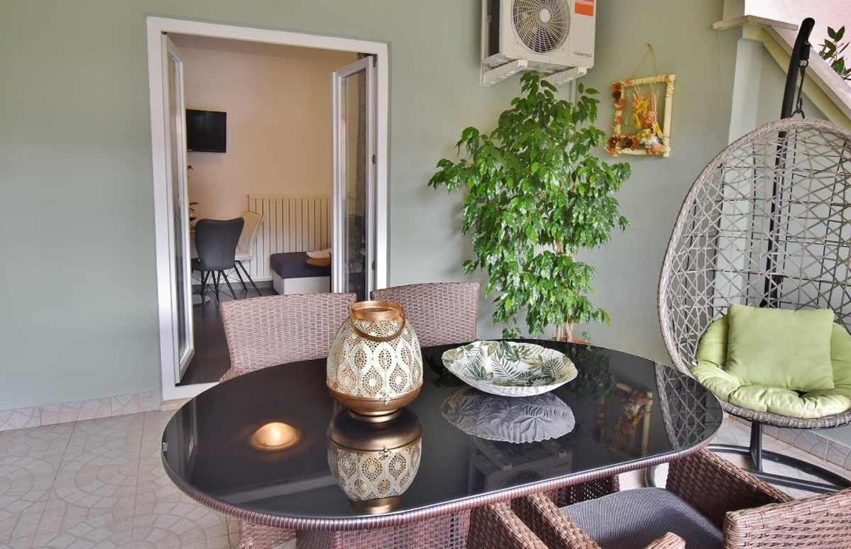 Apartments Ruzica Banjol Bagian luar foto